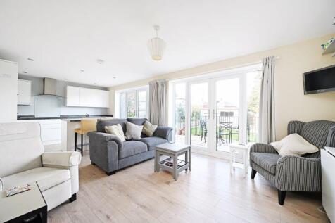 Light &amp; Airy Space