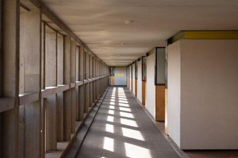 Shared Landing to Lift