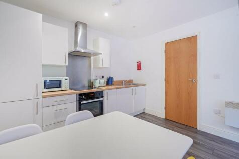 Dining area / kitchen