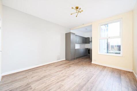 Open Plan Dining Kitchen 