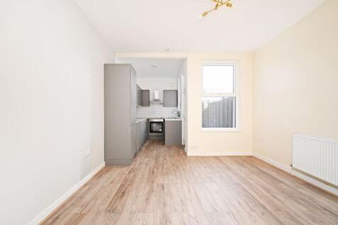 Open Plan Dining Kitchen 
