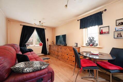 Open Plan Living / Dining / Kitchen 