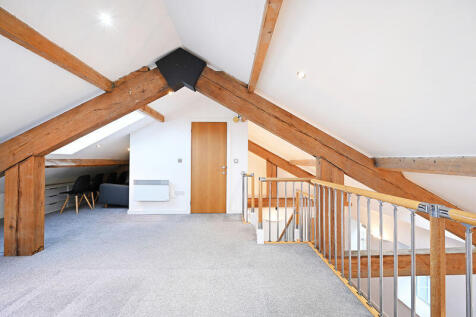 Bedroom 2 - Mezzanine