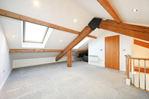 Bedroom 2 - Mezzanine