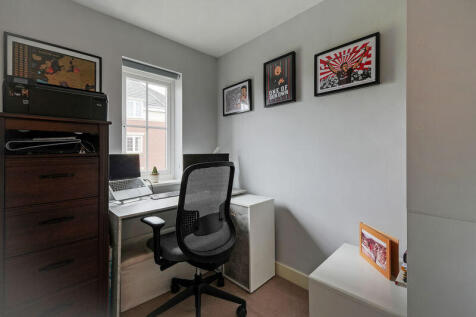 Study / Single Bedroom