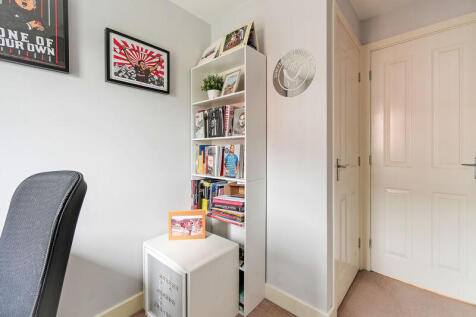 Study / Single Bedroom