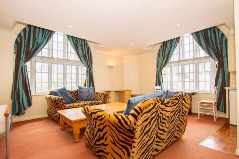 Open Plan Living - Lounge