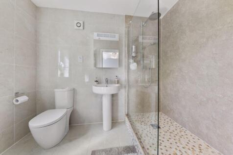 Bed2-Ensuite