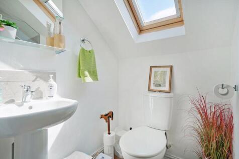 Outbuilding Shower Room 