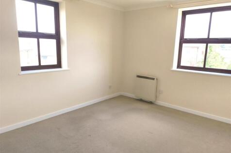 Bedroom..jpg