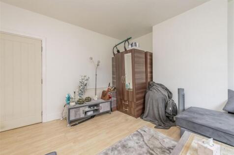 Home_2.JPG