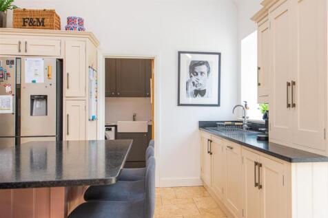 home-389.jpg
