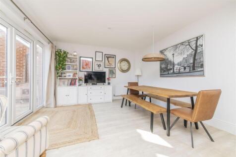 Home_7.JPG