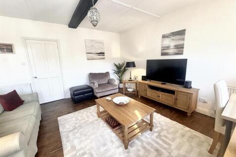 Lounge bedroom