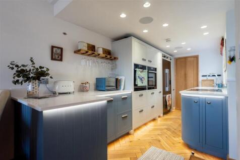 Luxurious kitchen