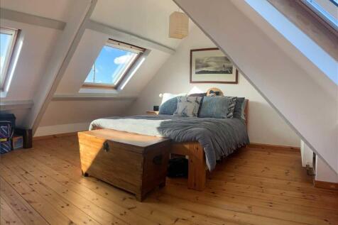 Large bedroom