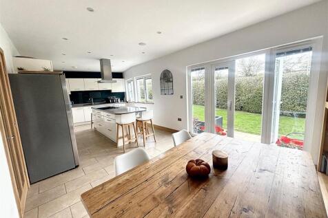 Kitchen diner