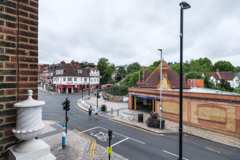 243A-WIMBLEDON-PARK-ROAD-35 (4).jpg