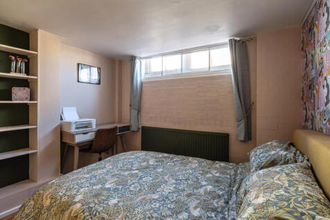 ACADEMY-APARTMENTS-32 (16).jpg