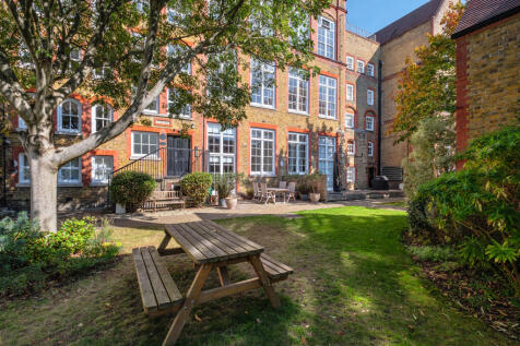 ACADEMY-APARTMENTS-32 (33).jpg