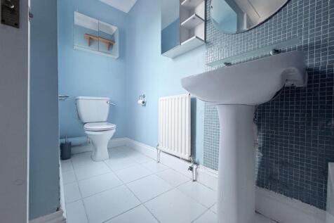 vill bath.jpg