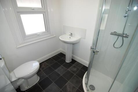 Shower Room 2.JPG