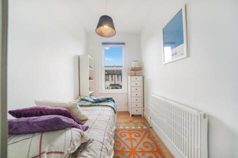 38B Maybury Gardens - B3h5OakFOBCD90GMk1LP.jpg
