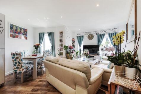 Flat 8, Canaletto Court - ME0GSai5DkGAiBbOrWmu.jpg