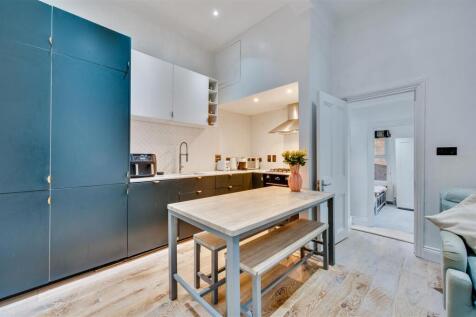 Daniels_ Acton Lane, London, NW10_11.jpg