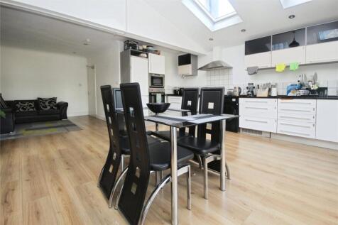 Kitchen/Reception