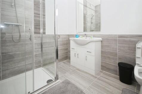 Room 3 Bathroom
