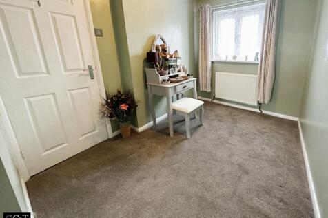 2nd Bedroom