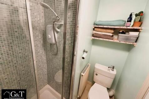 Master En-Suite