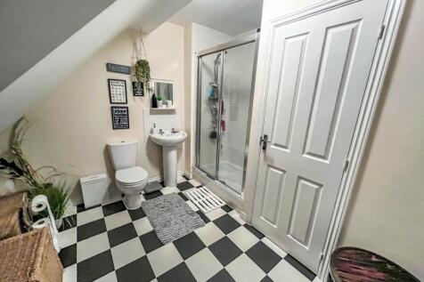 Master En-Suite