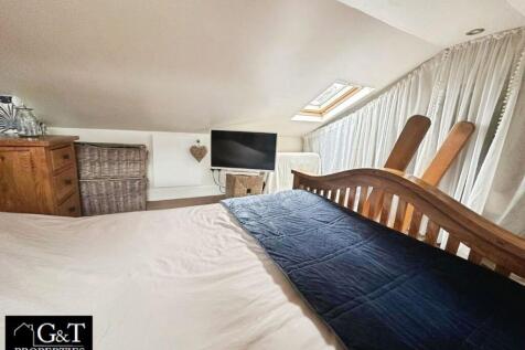 ATTIC SPACE 
