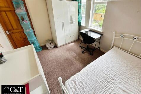 2nd Bedroom