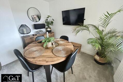 SECOND RECEPTION/DINING ROOM