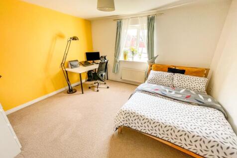 2nd Bedroom