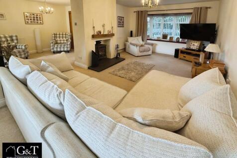 RECEPTION ROOM/OPEN PLAN