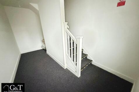 Hallway/Storage/Desk Space