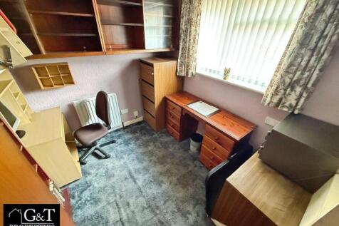 FOURTH BEDROOM