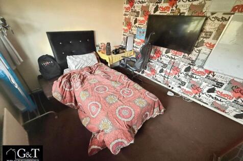2nd Bedroom