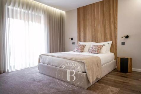 RB VILLAS