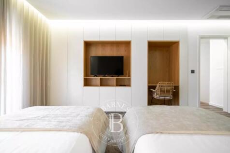 RB VILLAS
