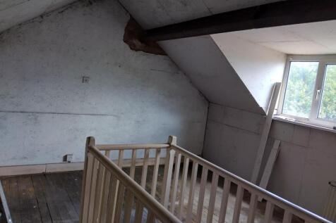 Attic 1.jpg