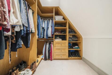 Walk In Wardrobe