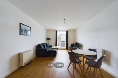 Kitchen &amp; Living area