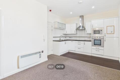 Kitchen &amp; Living area