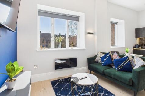 Kitchen &amp; Living area