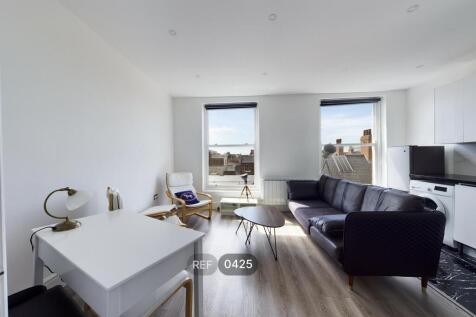 Kitchen &amp; Living area